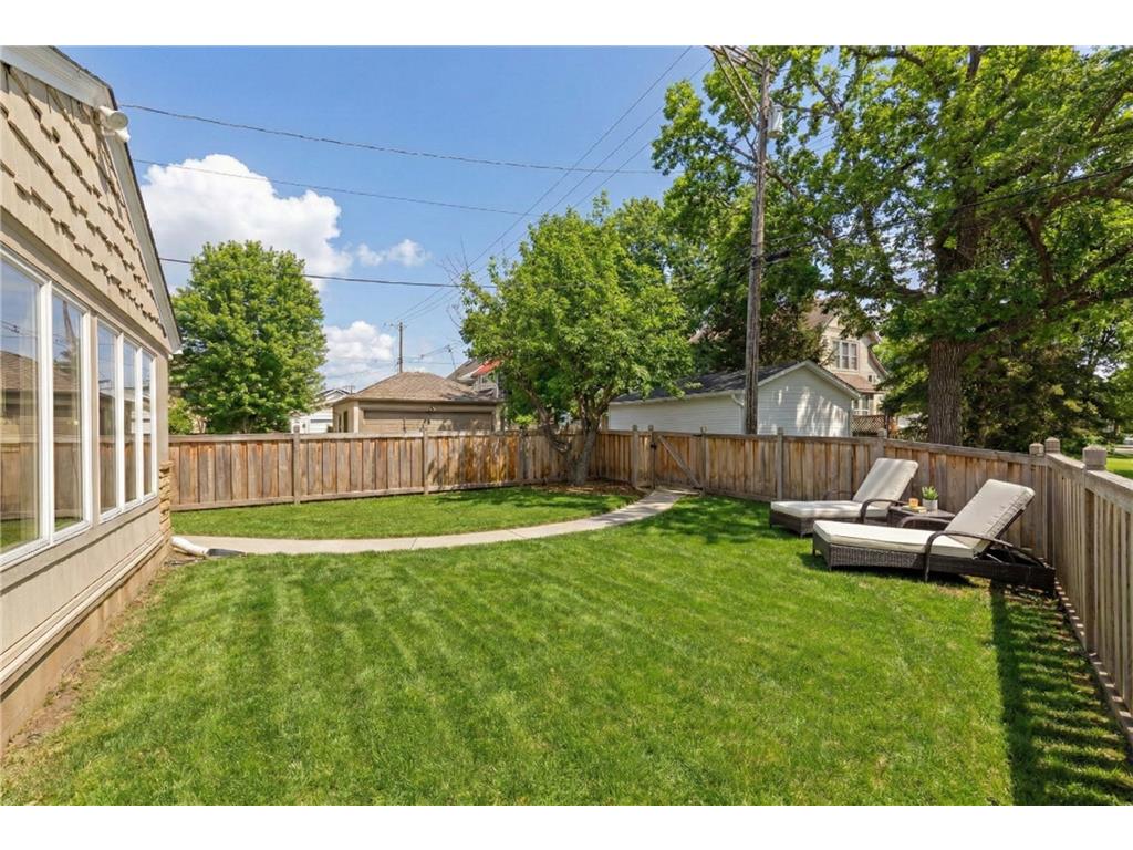 2720 Sunset Boulevard Minneapolis MN 55416 7084230 image31