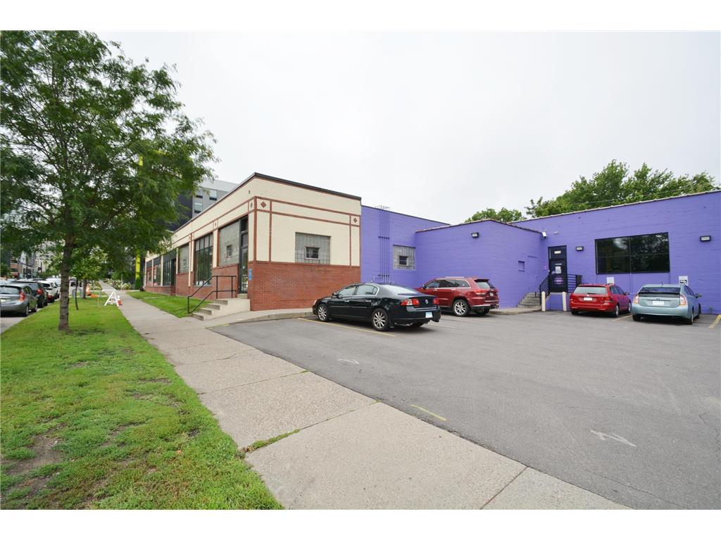 2720 University Avenue SE Minneapolis MN 55414 7016666 image5