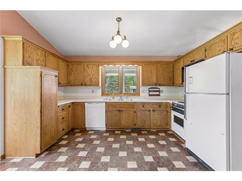 2722 Innsbruck Drive New Brighton MN 55112 7038699 image11