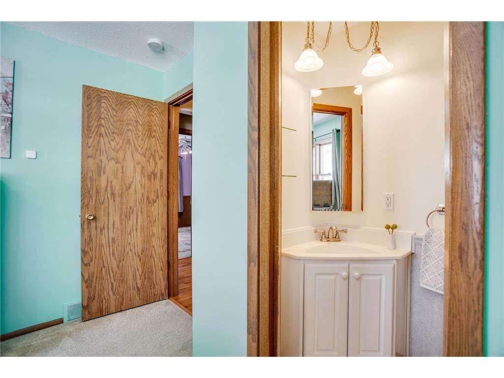 2722 Vale Crest Road Crystal MN 55422 7067537 image23