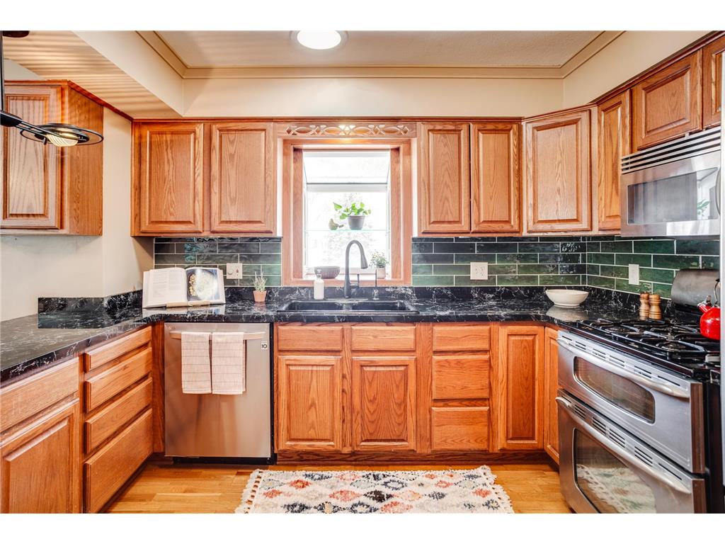 2722 Vale Crest Road Crystal MN 55422 7067537 image3