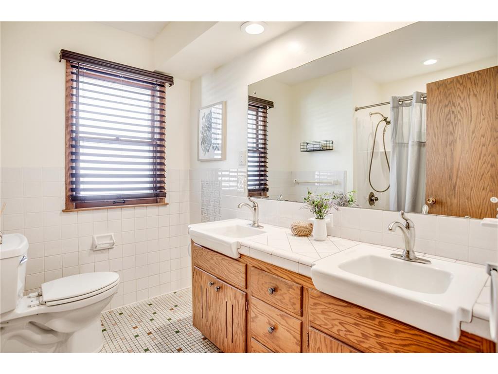 2722 Vale Crest Road Crystal MN 55422 7067537 image30