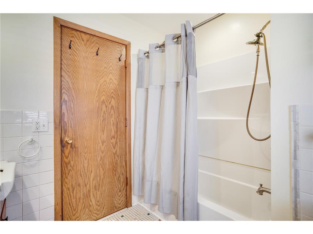 2722 Vale Crest Road Crystal MN 55422 7067537 image32