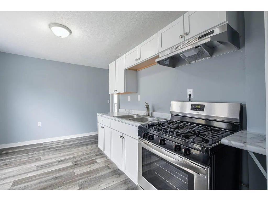 2723 Dupont Avenue N Minneapolis MN 55411 7041608 image16