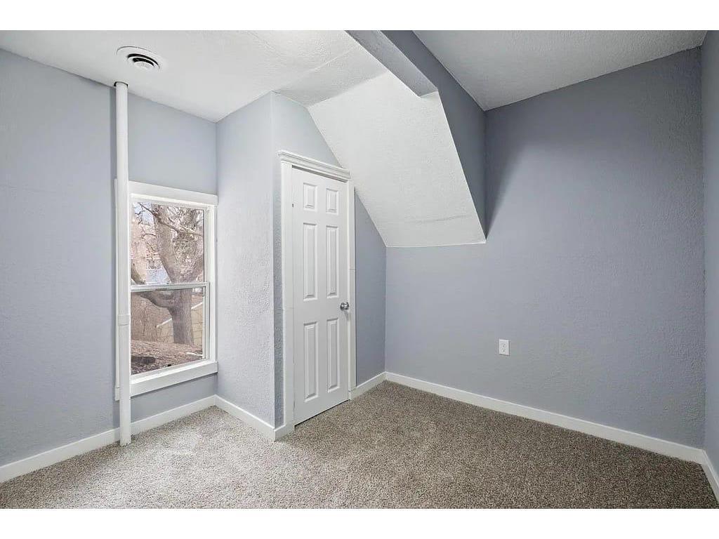 2723 Dupont Avenue N Minneapolis MN 55411 7041608 image6