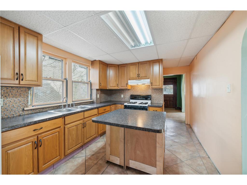 2723 Emerson Avenue N Minneapolis MN 55411 6503884 image1