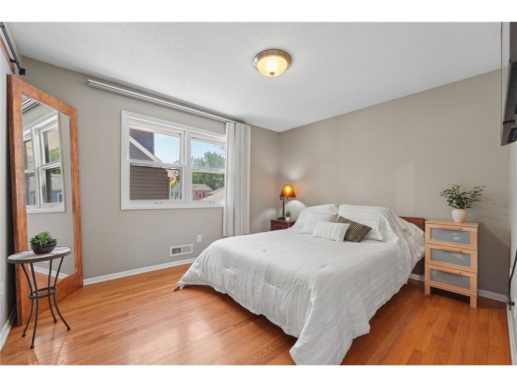 2723 Mcnair Drive N Robbinsdale MN 55422 7065556 image12