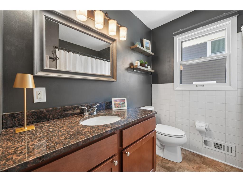 2723 Mcnair Drive N Robbinsdale MN 55422 7065556 image17