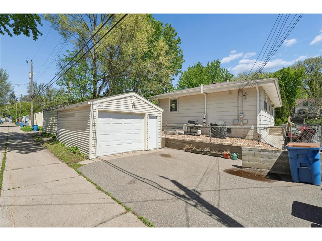 2723 Mcnair Drive N Robbinsdale MN 55422 7065556 image31