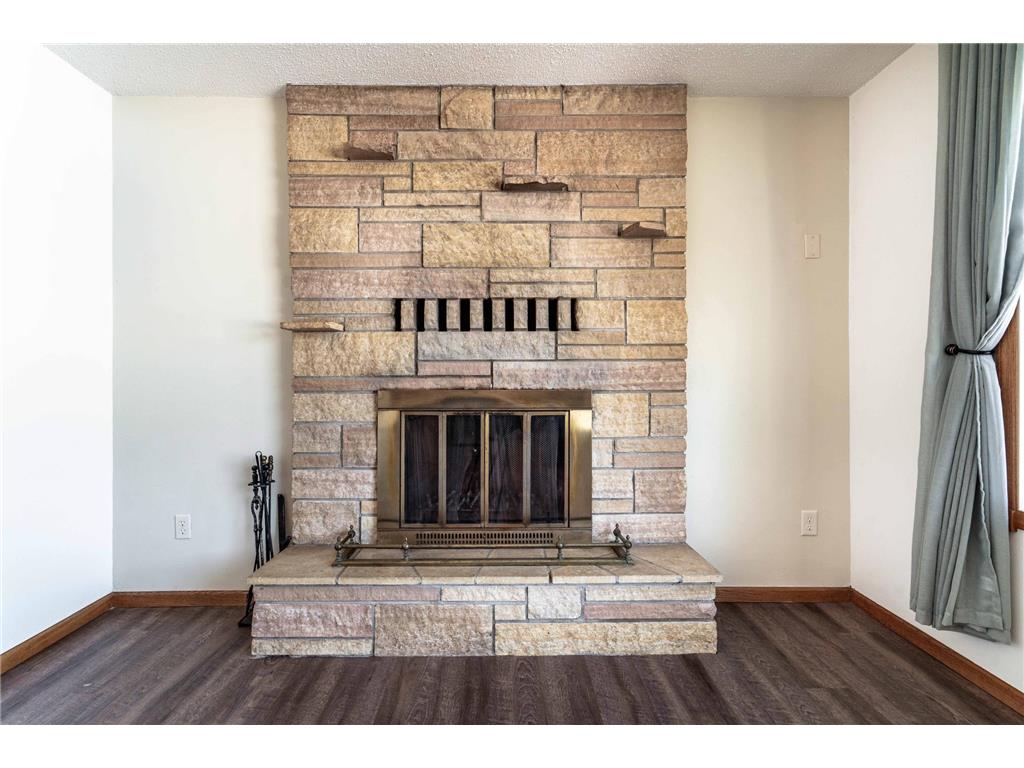 27238 County Highway 83 Everts Twp MN 56515 - Deer Lake 7030076 image10