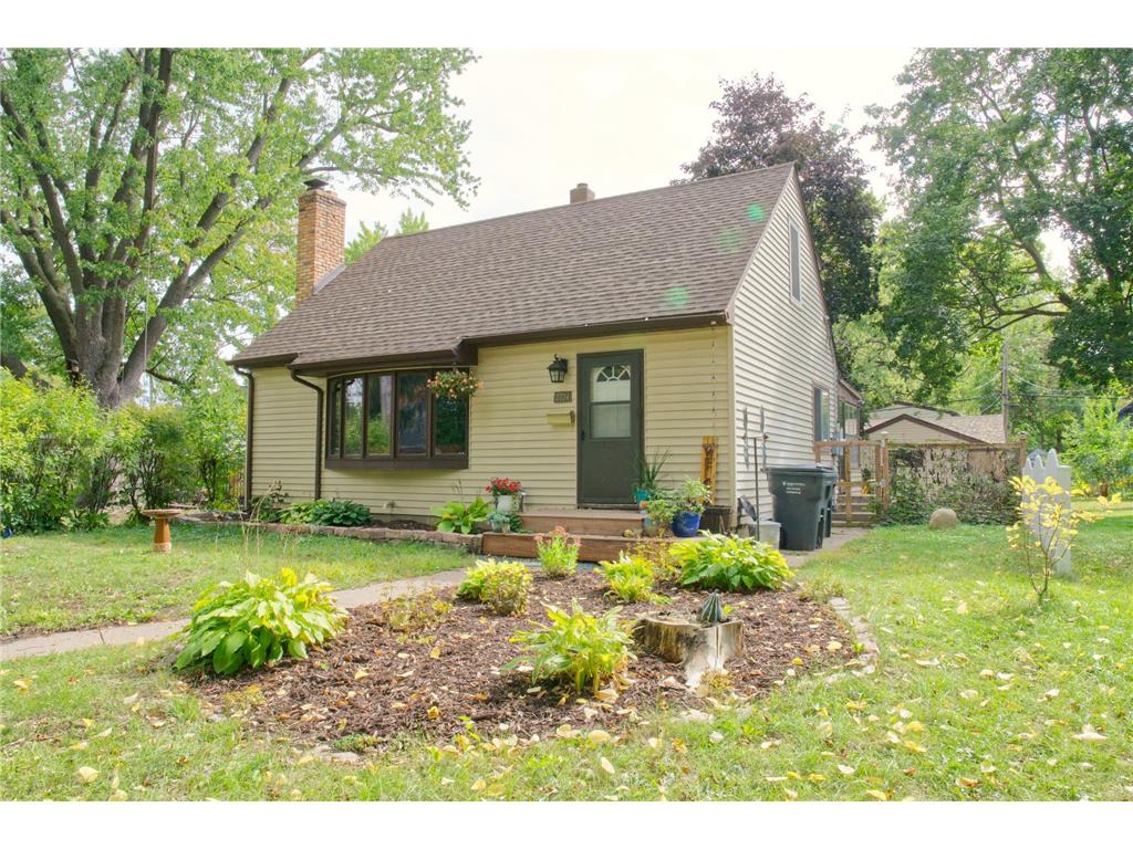 2724 18th Avenue E North Saint Paul MN 55109 6438375 image1