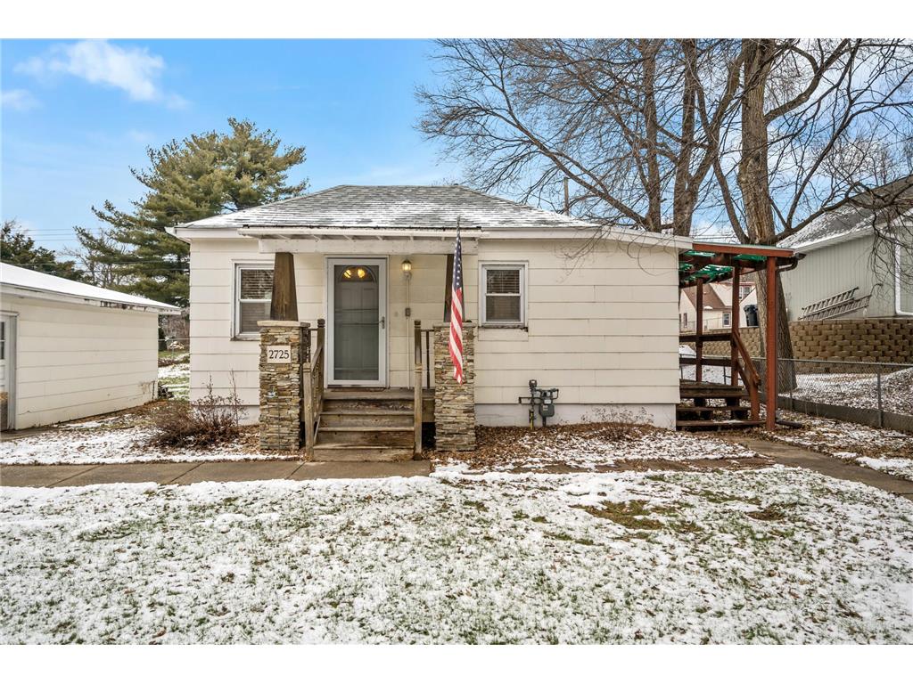 2725 6th Avenue E North Saint Paul MN 55109 6474706 image1