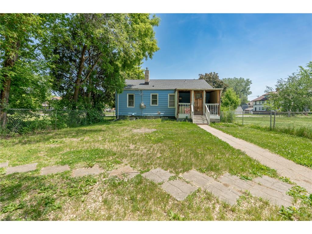 2725 Penn Avenue N Minneapolis MN 55411 7079633 image14