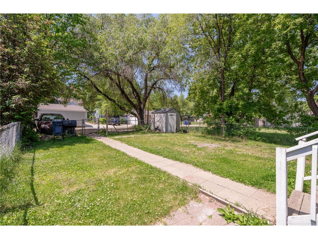 2725 Penn Avenue N Minneapolis MN 55411 7079633 image17