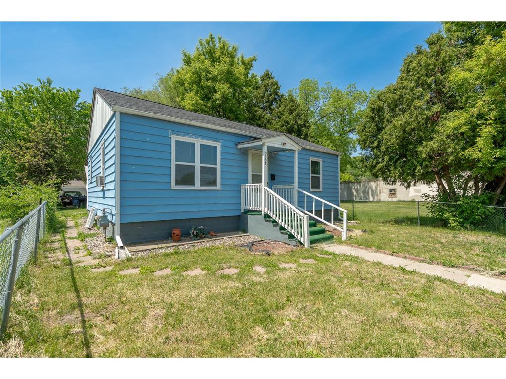 2725 Penn Avenue N Minneapolis MN 55411 7079633 image2