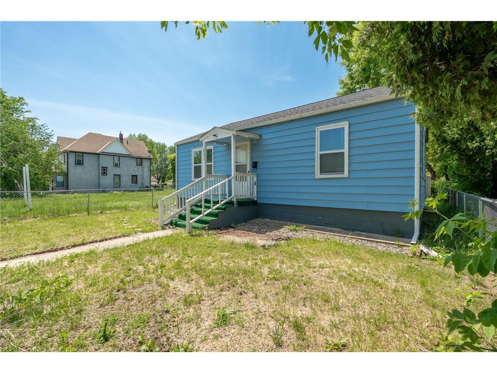 2725 Penn Avenue N Minneapolis MN 55411 7079633 image3