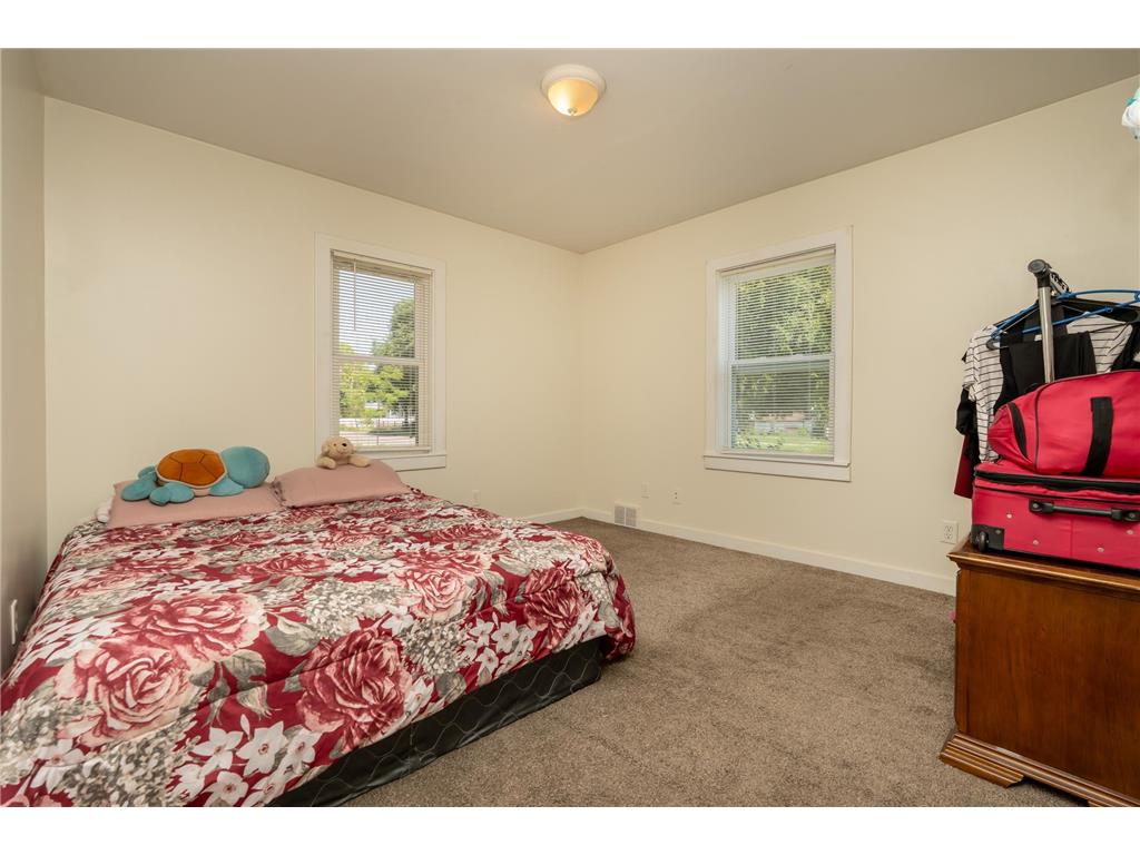 2725 Penn Avenue N Minneapolis MN 55411 7079633 image7