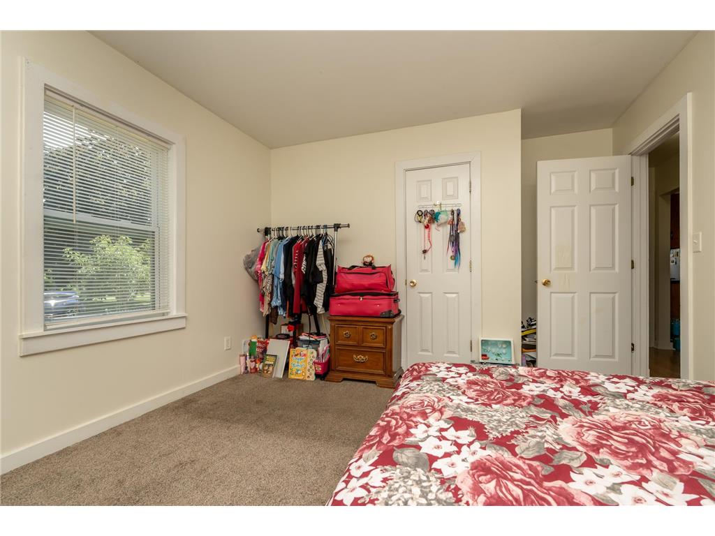 2725 Penn Avenue N Minneapolis MN 55411 7079633 image9