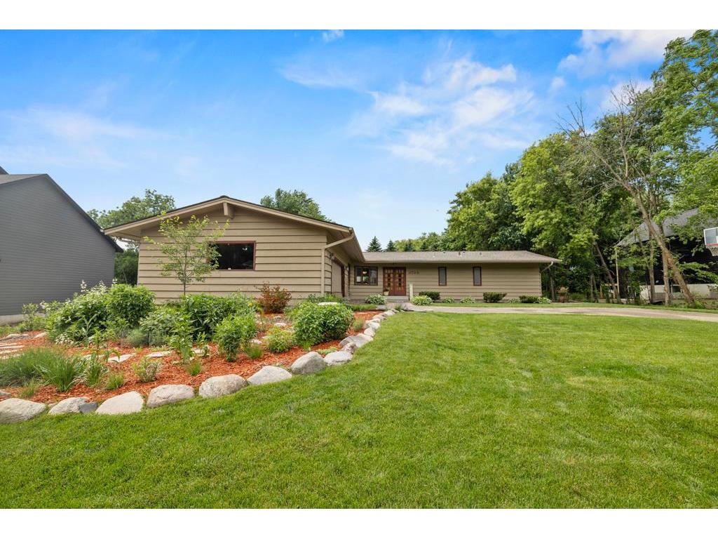 2725 Pilgrim Lane N Plymouth MN 55441 6724906 image1