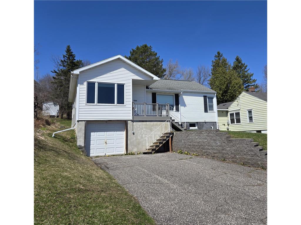 2725 W 15th Street Duluth MN 55806 6526658 image1