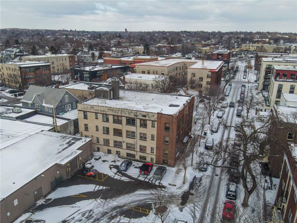 2726 Girard Avenue S Minneapolis MN 55408 7006922 image16