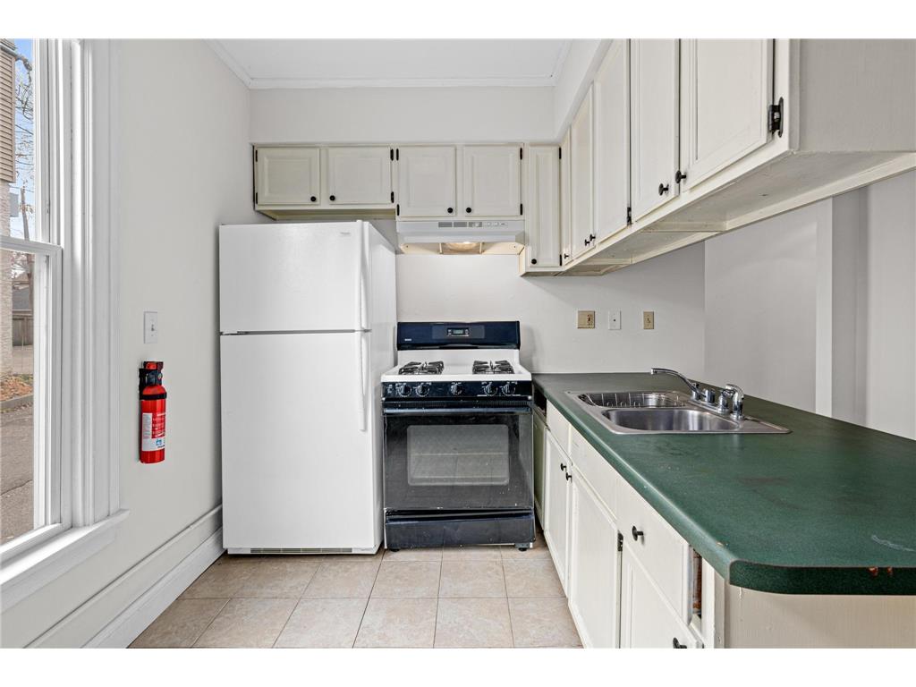 2726 Grand Avenue S Minneapolis MN 55408 7028062 image8