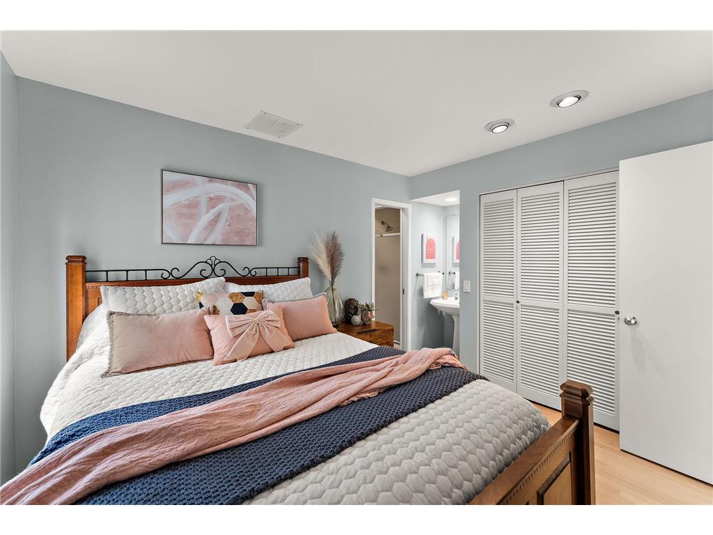 2726 Humboldt Avenue S #A Minneapolis MN 55408 7074414 image19