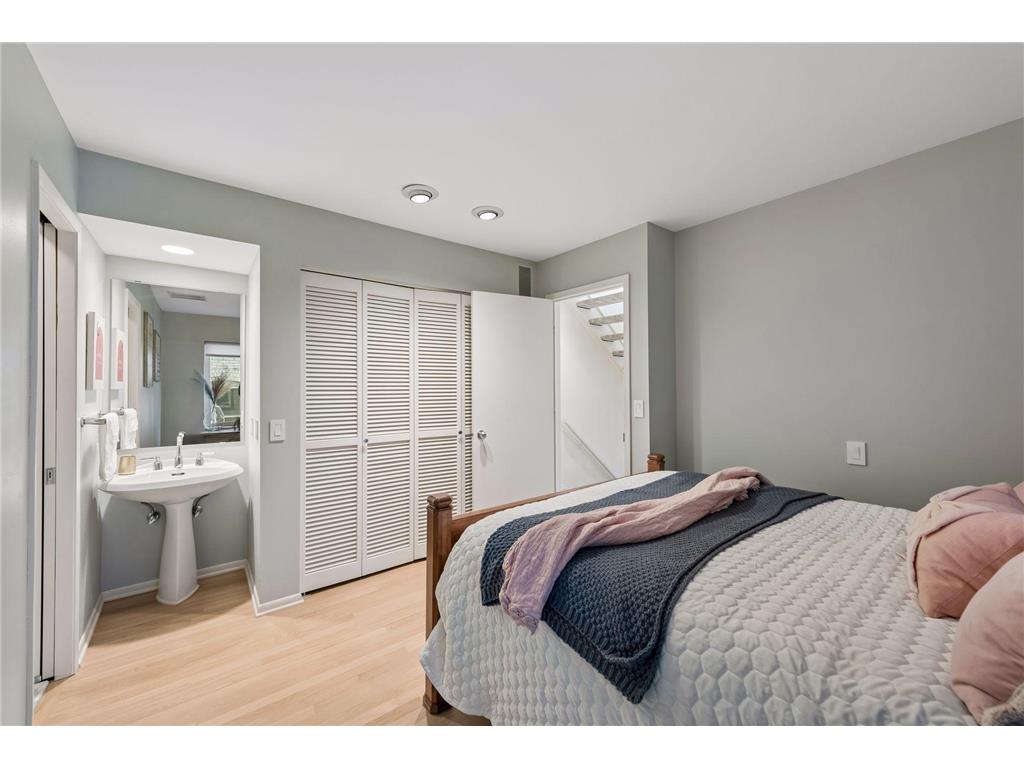 2726 Humboldt Avenue S #A Minneapolis MN 55408 7074414 image21