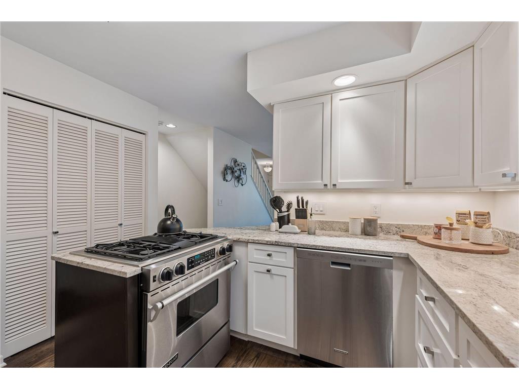 2726 Humboldt Avenue S #A Minneapolis MN 55408 7074414 image9