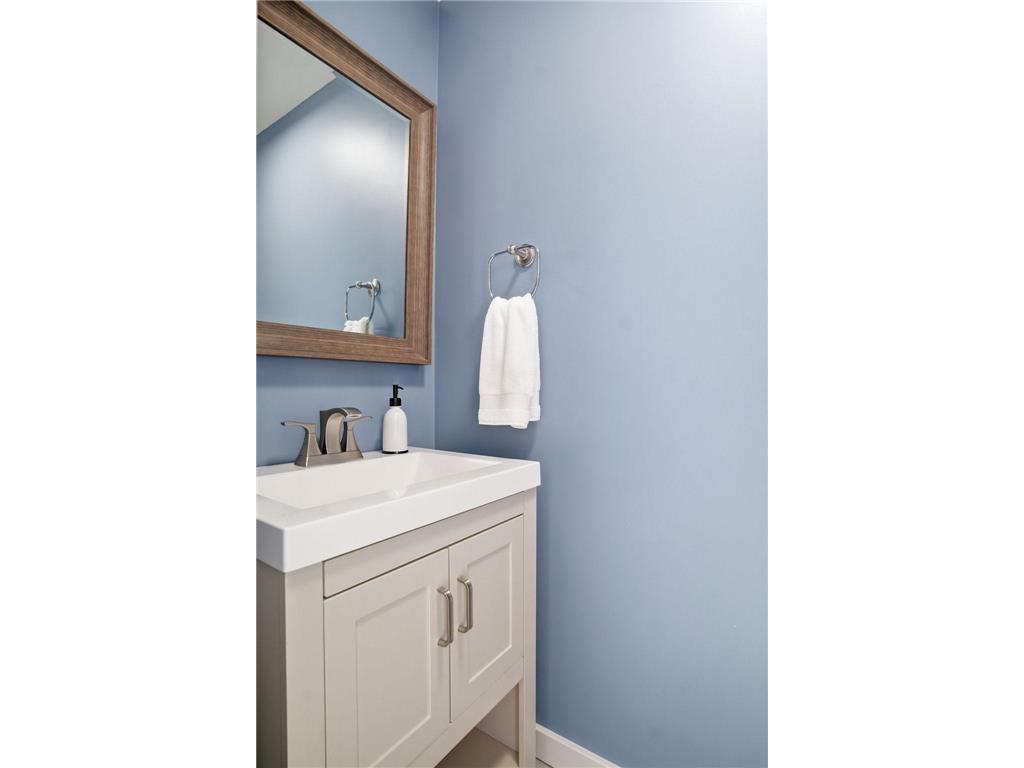 2726 Humboldt Avenue S #B Minneapolis MN 55408 7038690 image20