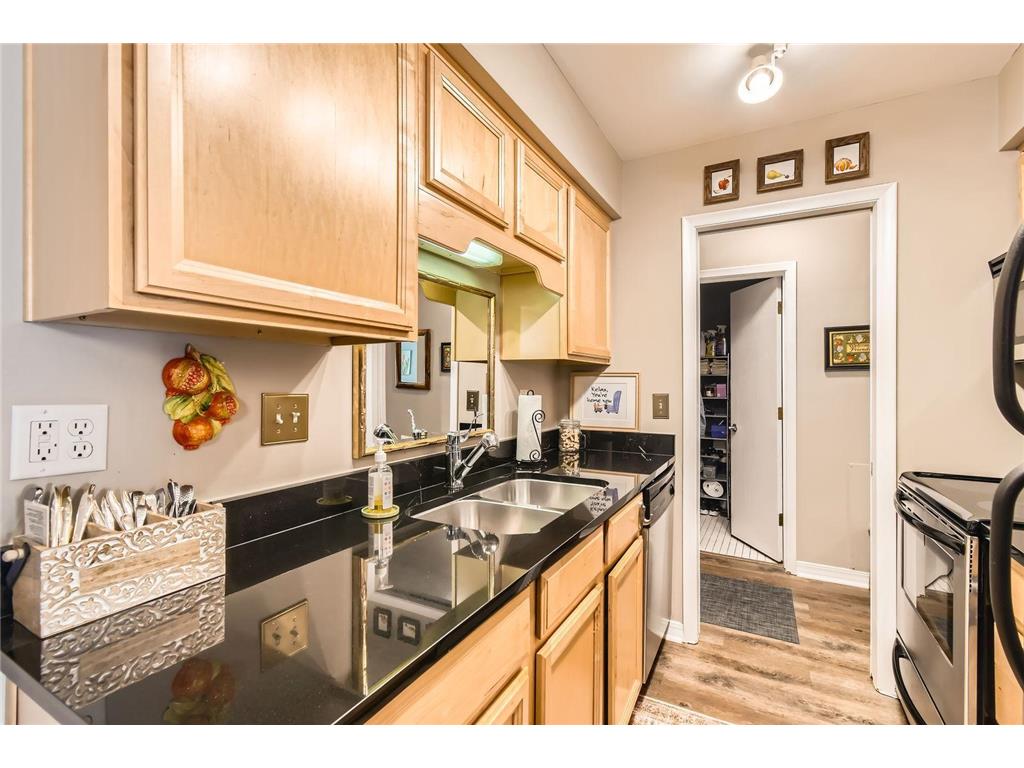 2727 W 43rd Street #102 Minneapolis MN 55410 7022509 image11