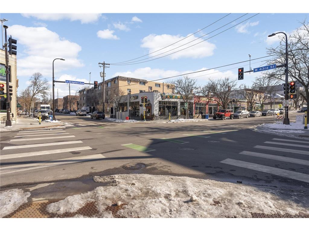 2727 W 43rd Street #206 Minneapolis MN 55410 7018857 image22