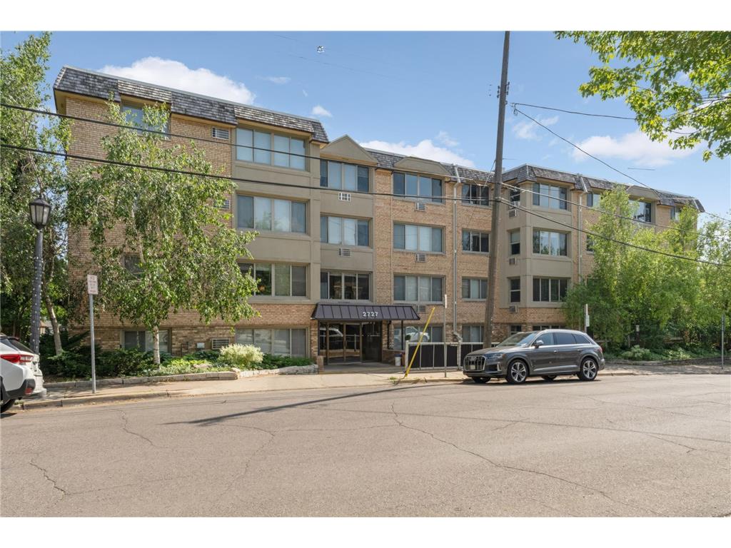2727 W 43rd Street #206 Minneapolis MN 55410 7018857 image3