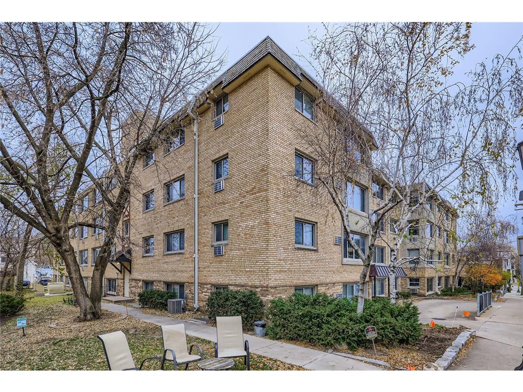 2727 W 43rd Street #303 Minneapolis MN 55410 6817471 image1