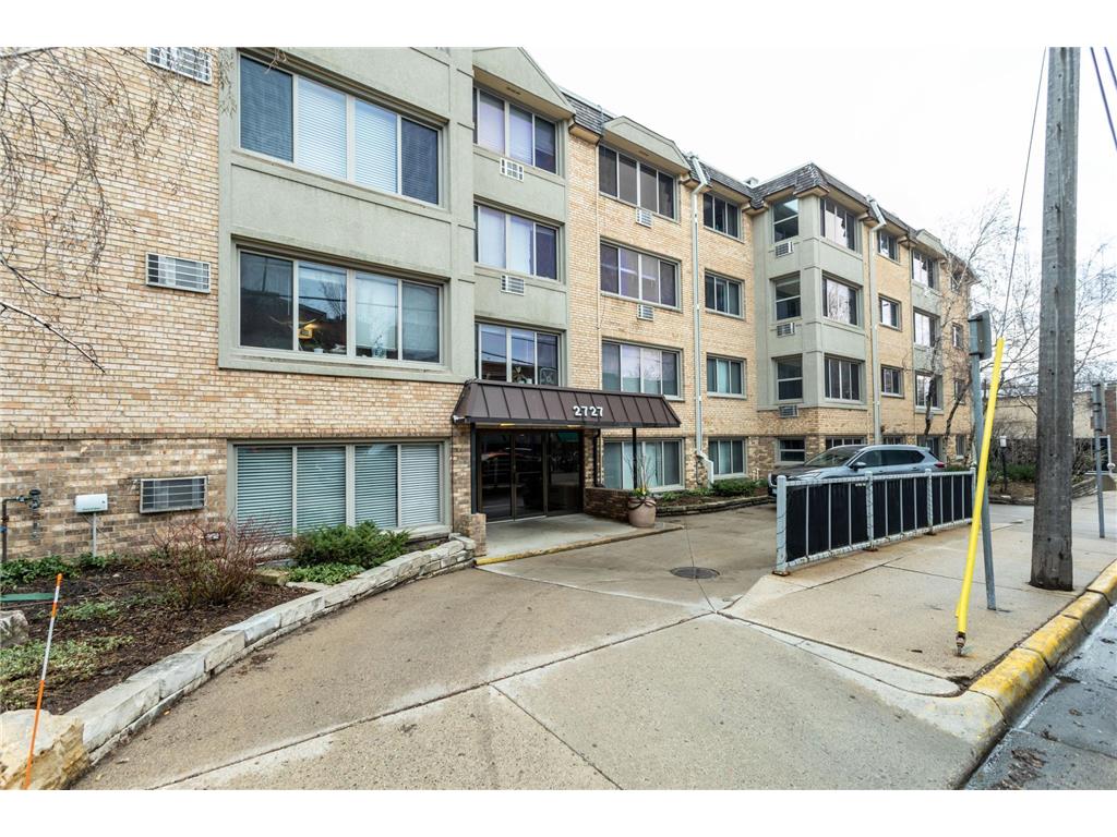 2727 W 43rd Street #404 Minneapolis MN 55410 6390552 image1
