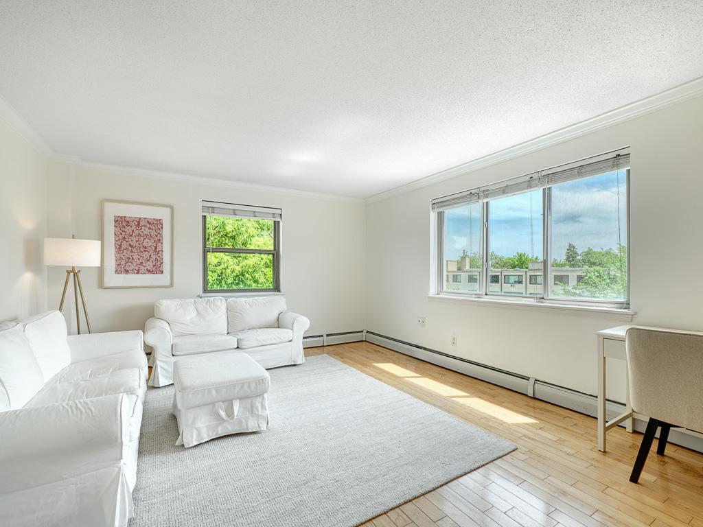 2727 W 43rd Street #409 Minneapolis MN 55410 7049935 image1