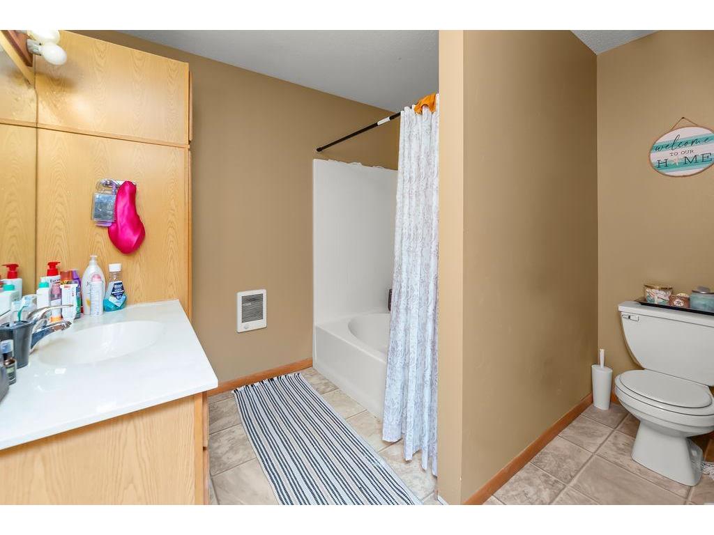 2728 33 1/2 Avenue S Fargo ND 58104 7076836 image15