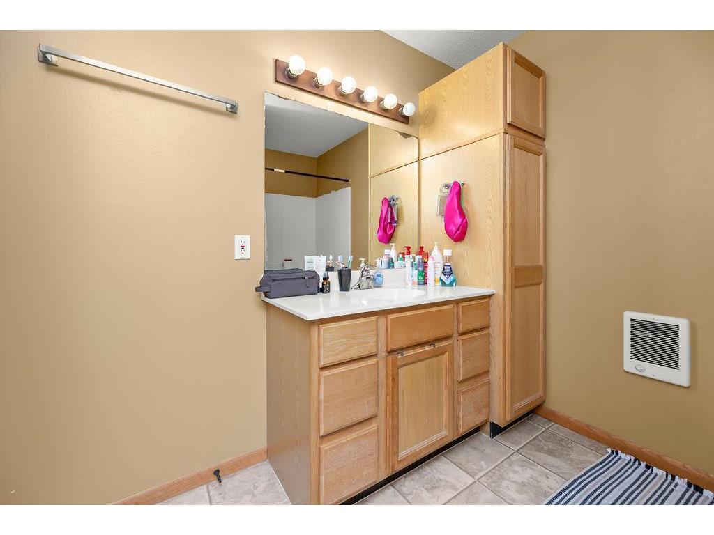 2728 33 1/2 Avenue S Fargo ND 58104 7076836 image16