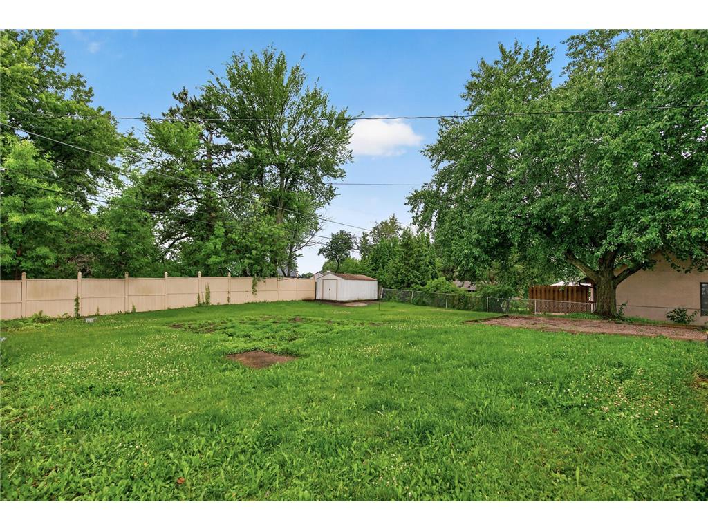 2728 5th Avenue E North Saint Paul MN 55109 7095600 image25