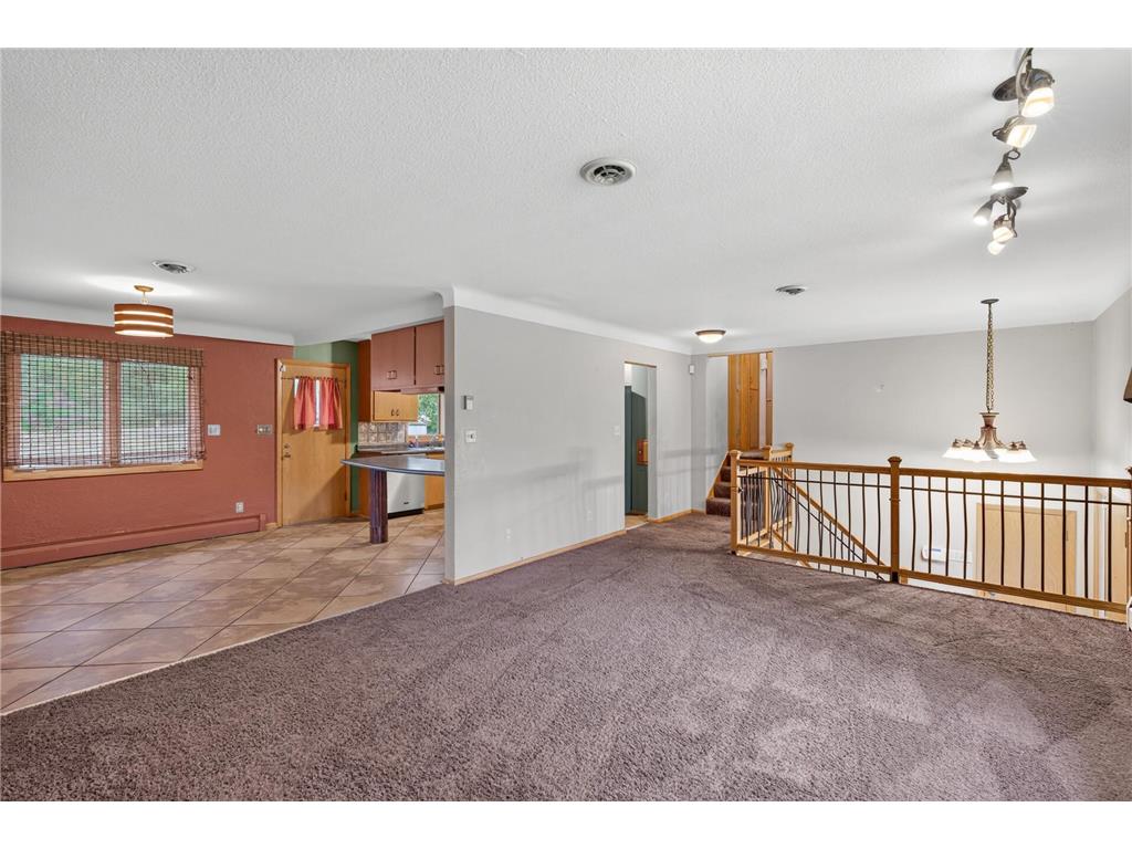 2728 5th Avenue E North Saint Paul MN 55109 7095600 image3