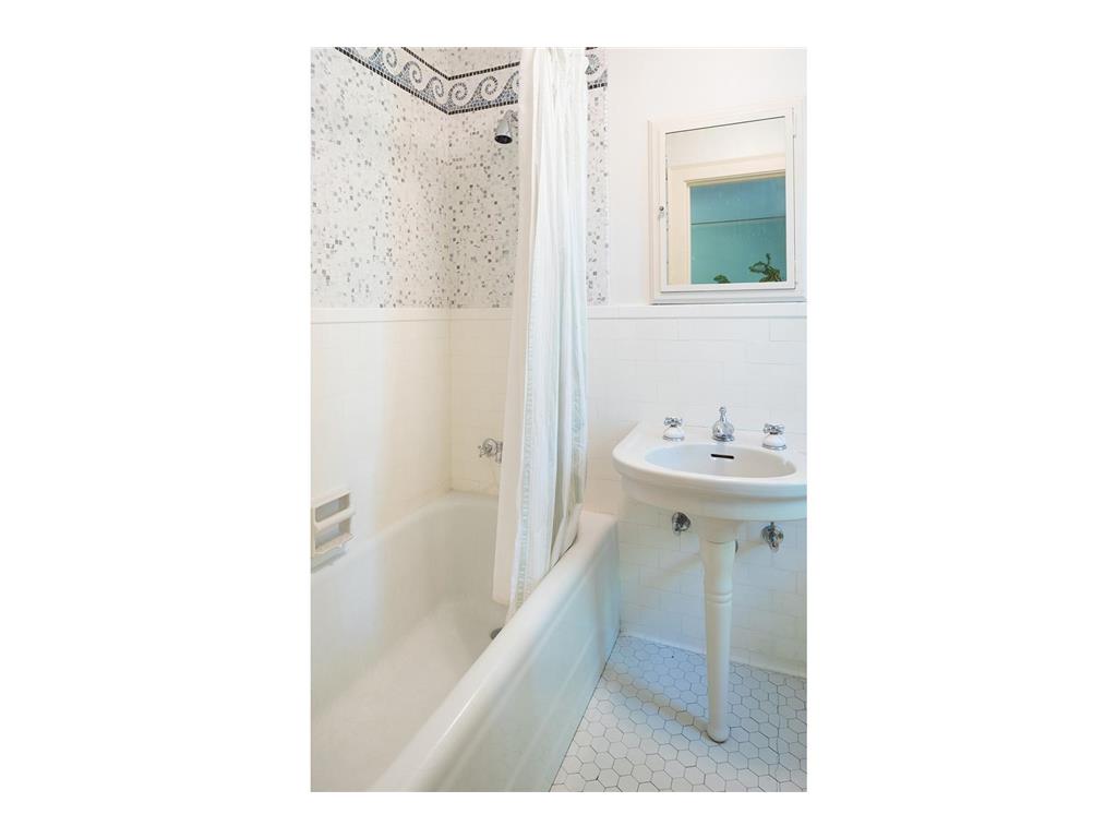 2728 Dean Parkway Minneapolis MN 55416 7032534 image18