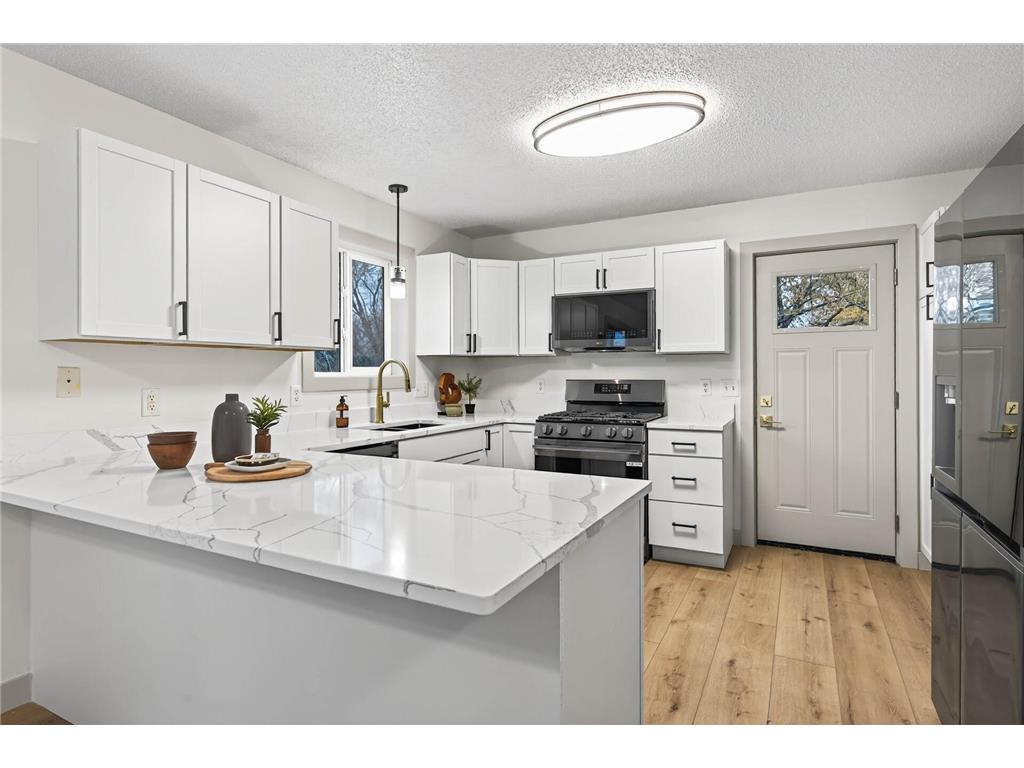 273 Butler Avenue E West Saint Paul MN 55118 6820870 image1