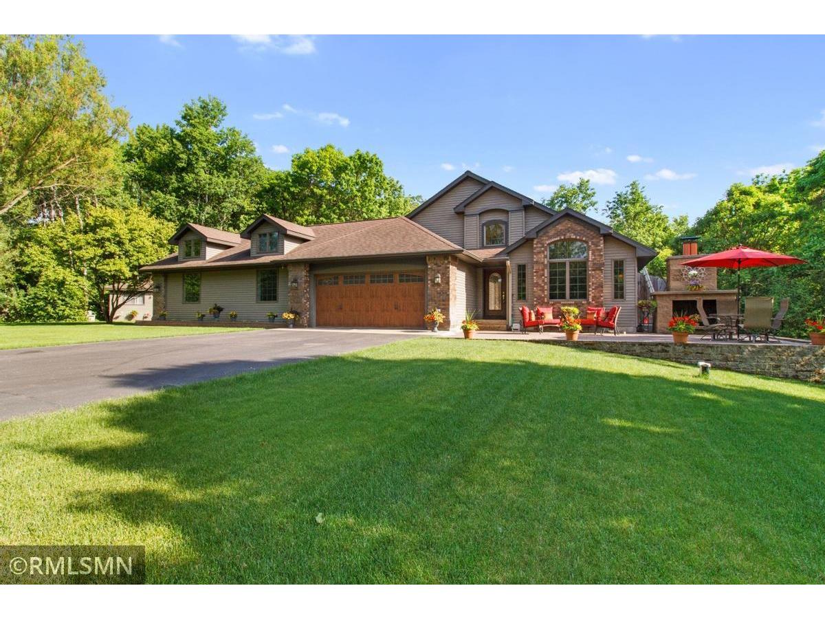 273 County Road E, Saint Joseph Twp, WI 54082 MLS 5765727 Edina Realty