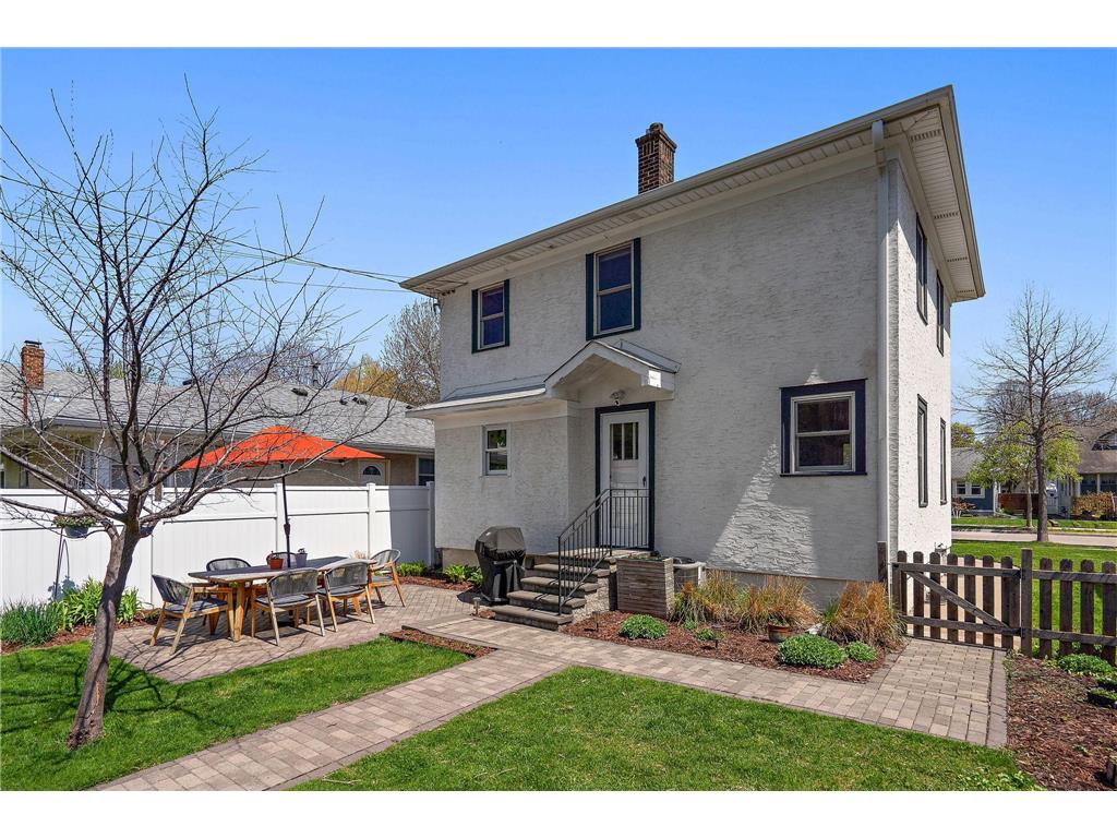 2730 Garfield Street NE Minneapolis MN 55418 7064118 image31