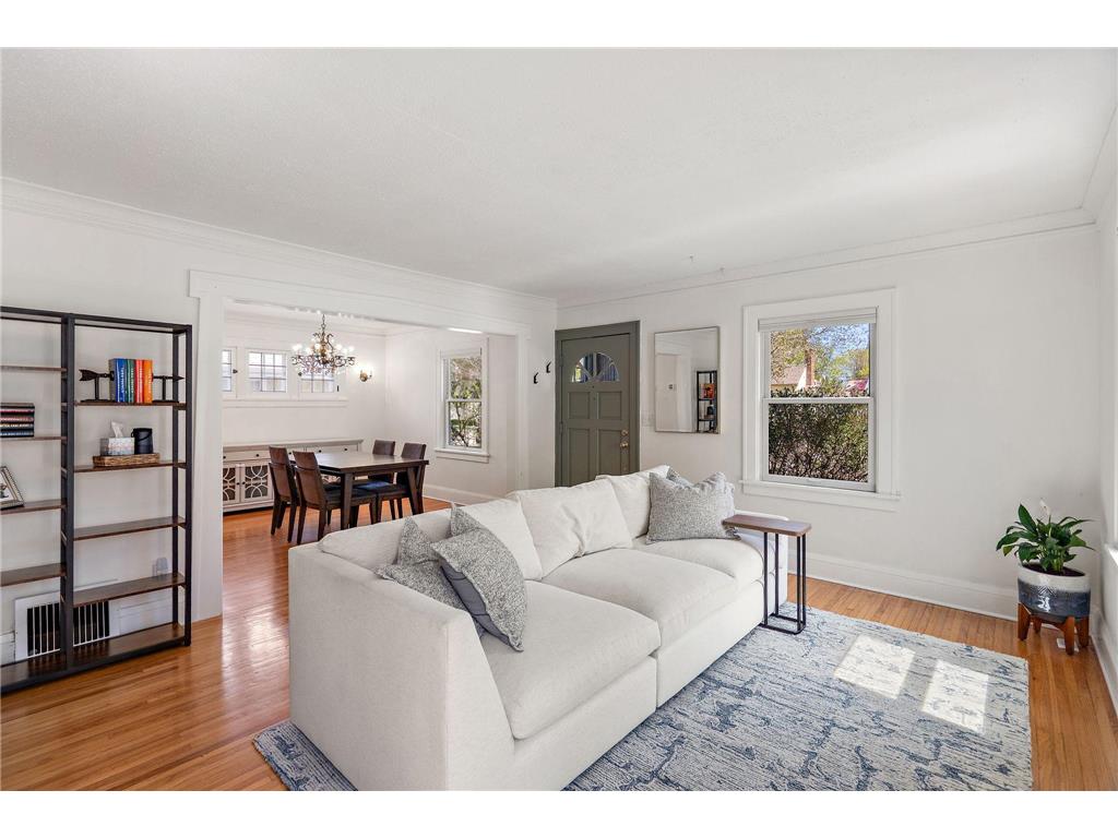 2730 Garfield Street NE Minneapolis MN 55418 7064118 image6