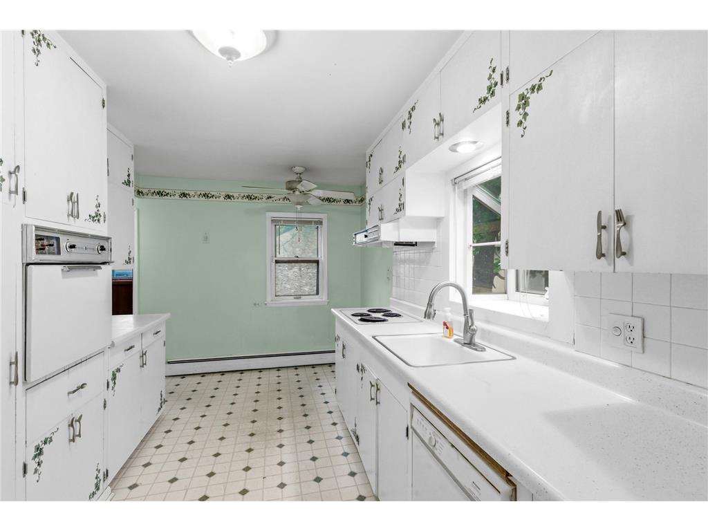 2731 Cleveland Street NE Minneapolis MN 55418 7092302 image14