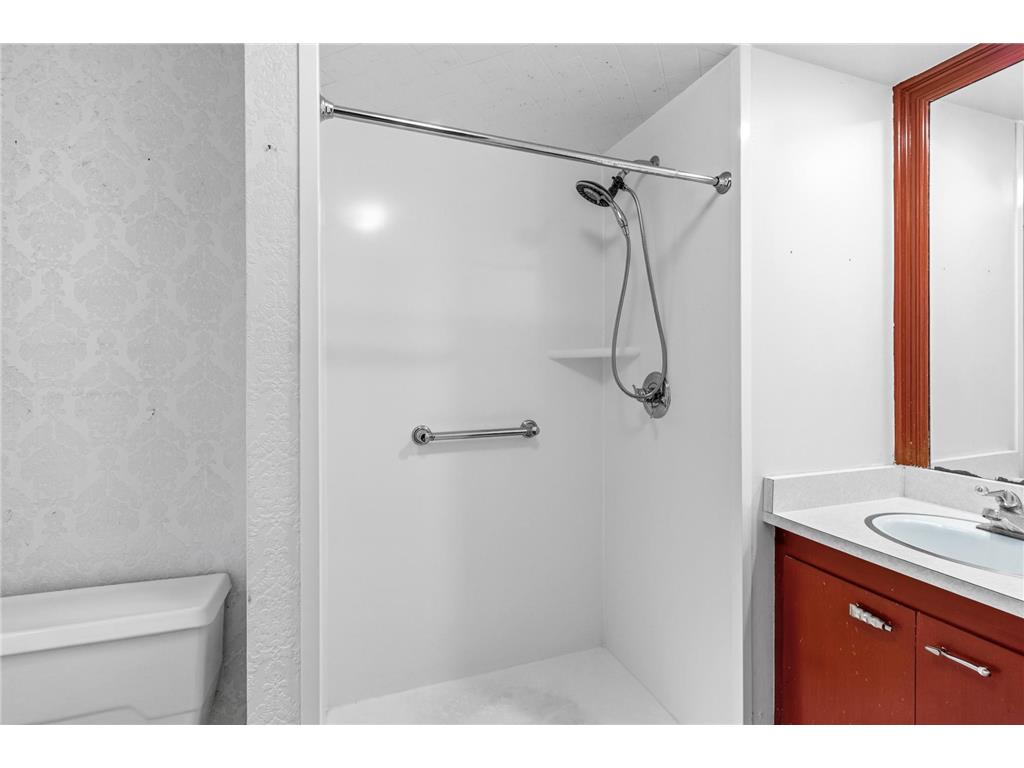 2731 Cleveland Street NE Minneapolis MN 55418 7092302 image18