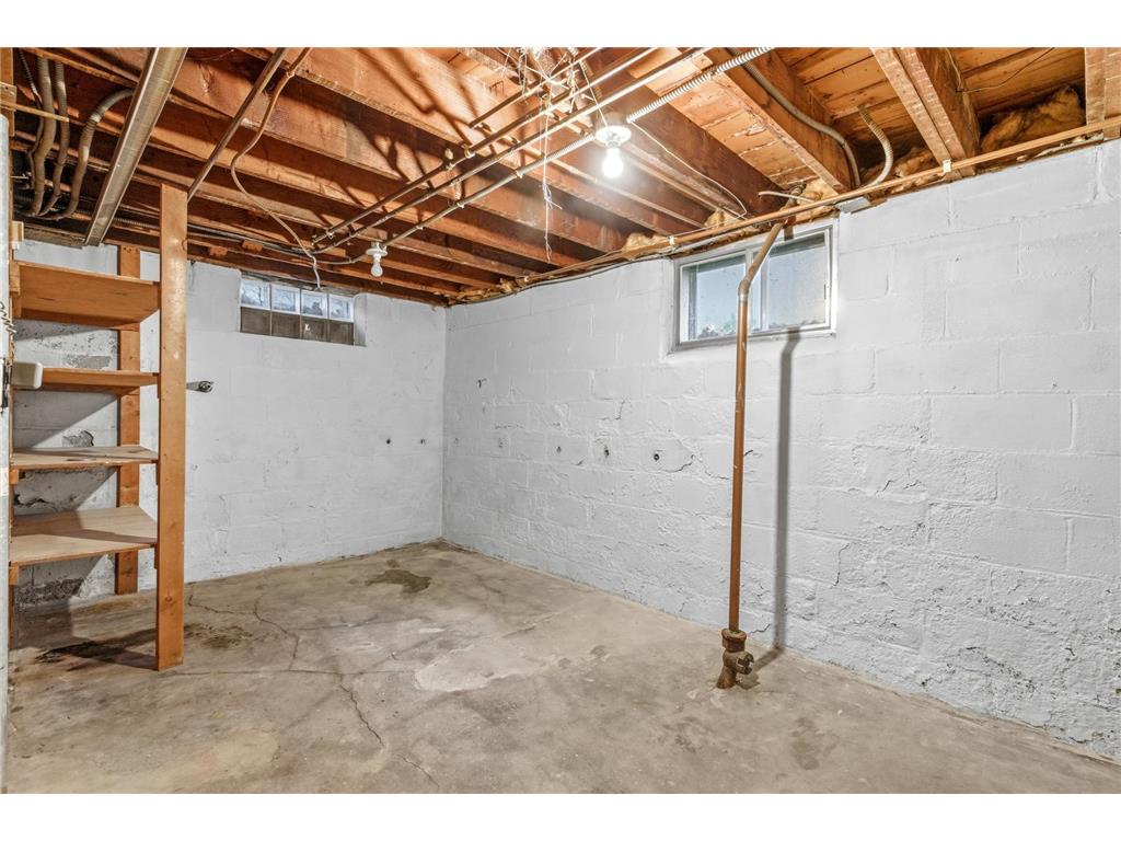 2731 Cleveland Street NE Minneapolis MN 55418 7092302 image25