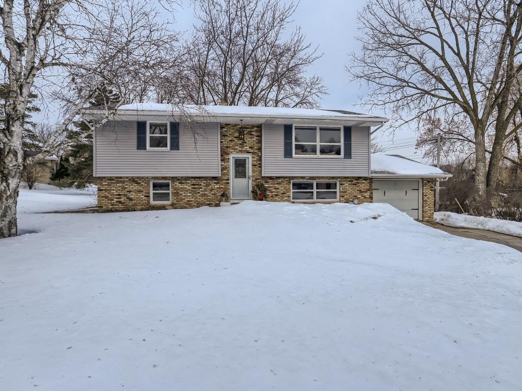 2731 N Saint Albans Street Roseville MN 55113 6342661 image1