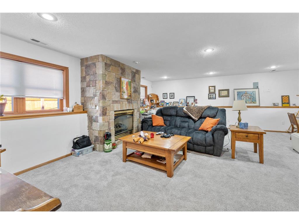 27314 Jody Avenue Chisago City MN 55013 - Green 7031993 image16